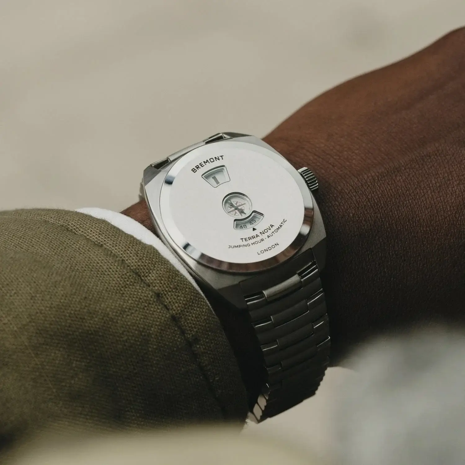 Bremont Terra Nova Jumping Hour TN38-JH-SS-CC-B - Image 4