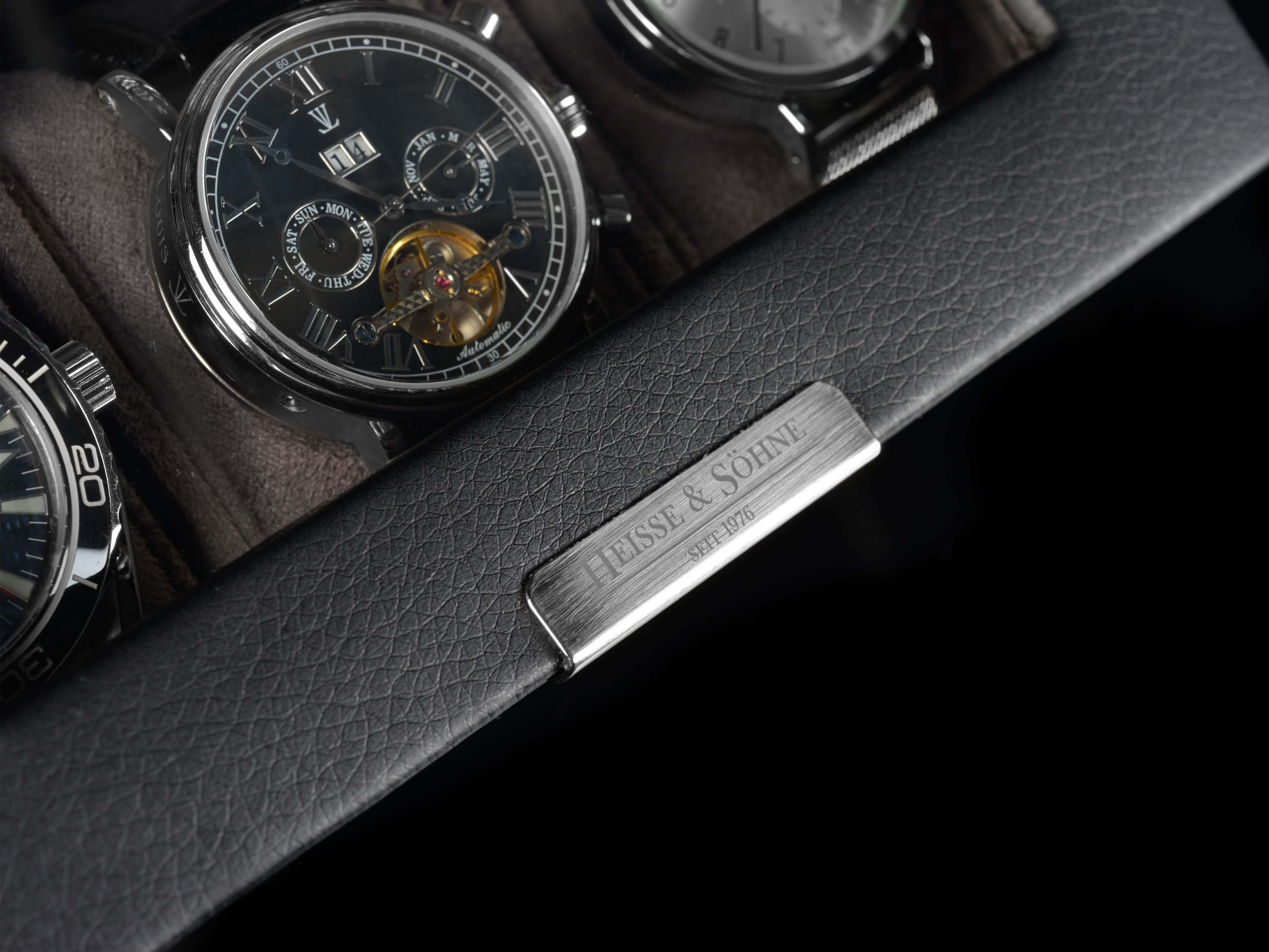 Watch Box XL Black 12 - Top Part - Image 4